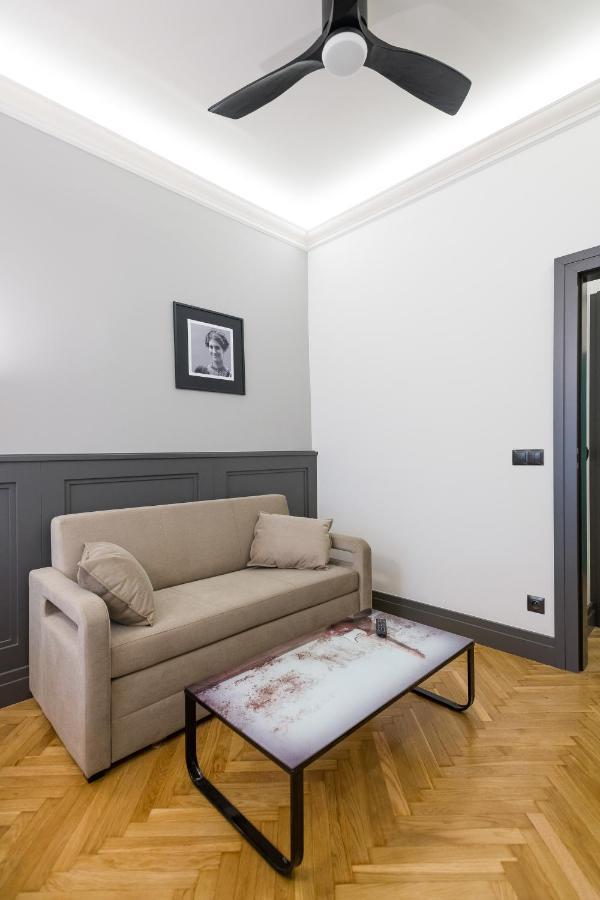 Luxury Apartment At The Main Square Krakow Ngoại thất bức ảnh